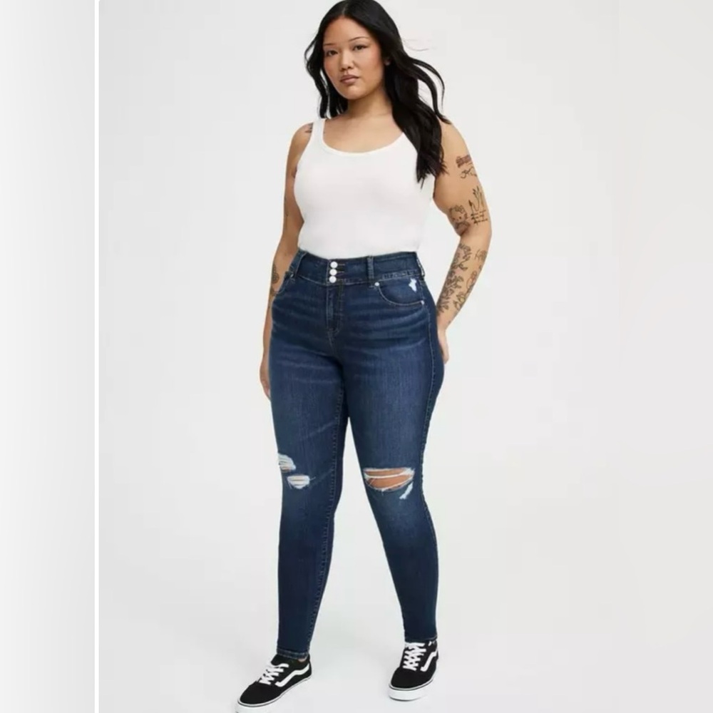 Torrid NWOT Jegging High-Rise Skinny Jean